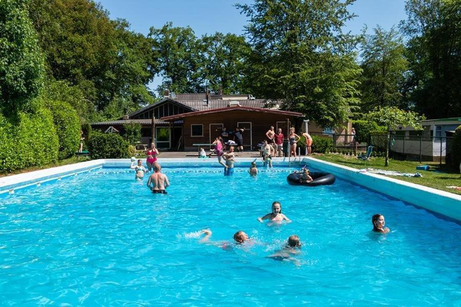Chalet De Huismus Rijs Zewnętrze zdjęcie